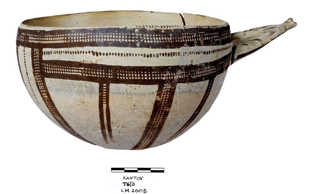 White Slip II Normal bowl (c) Department of Antiquities, Cyprus