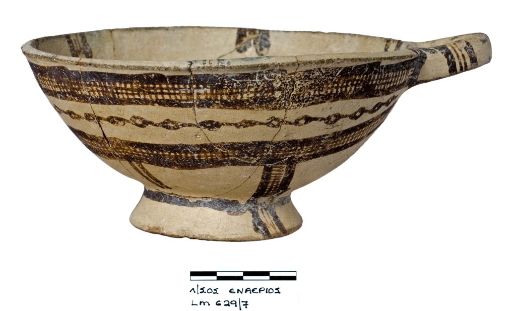 White Slip II Normal cup (c) Department of Antiquities, Cyprus
