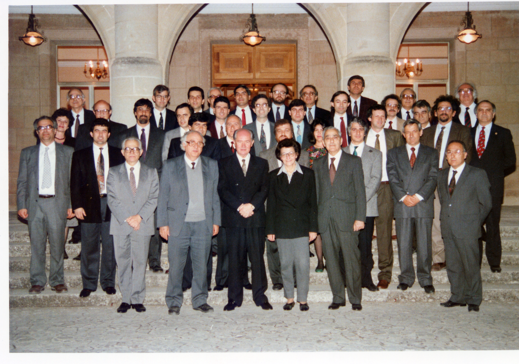 1992 proedros dimokratias me kathigites UCY sto proedriko